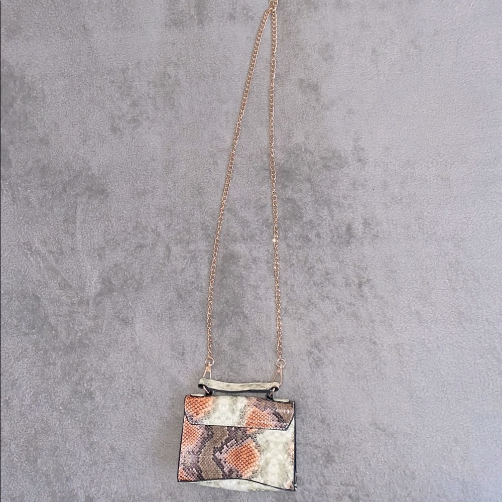 Chain Coin Purse - Picture 2 of 4